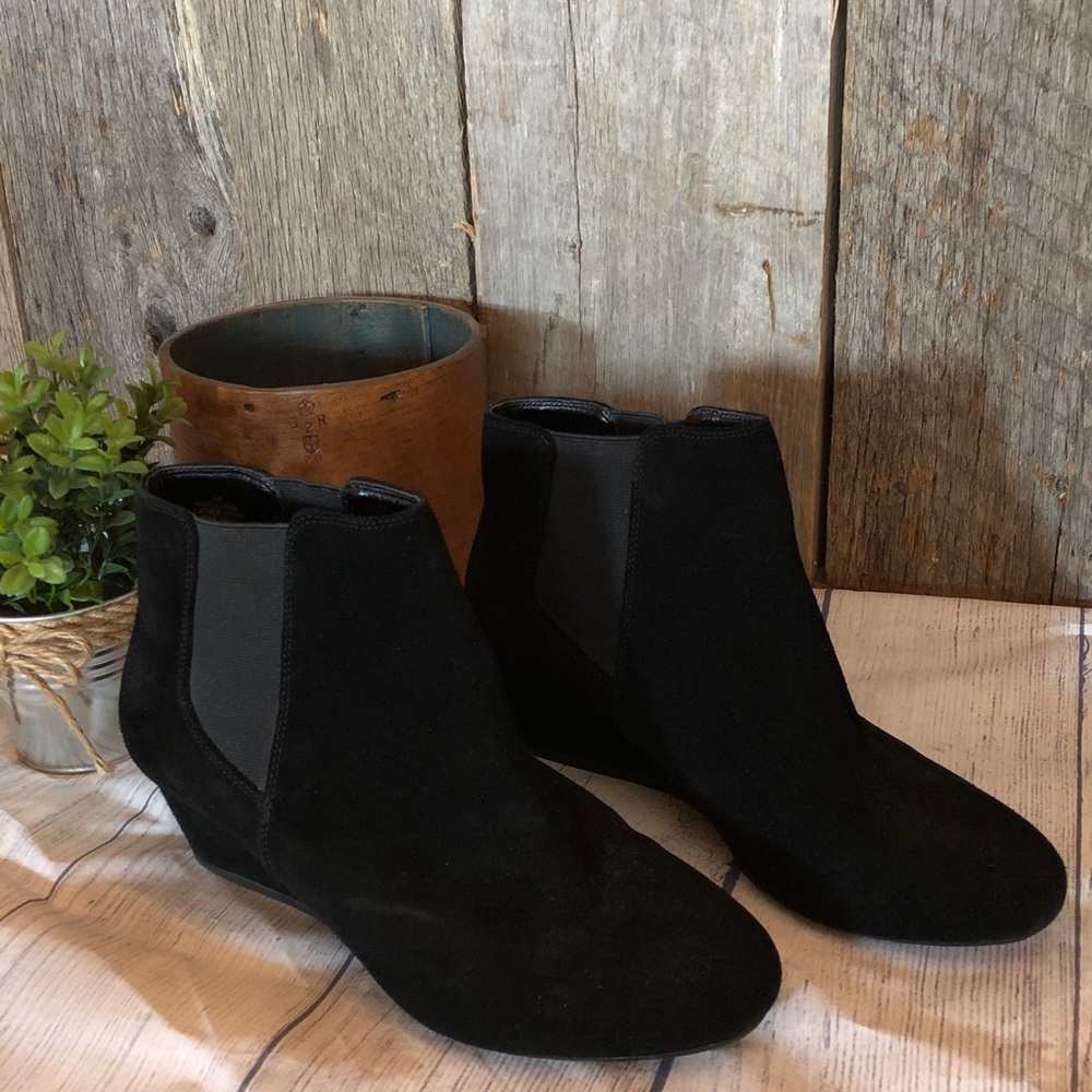 ❤️ Nine West wedge booties